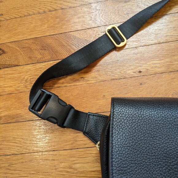 Freshly picked park pack crossbody black leather bag - Picture 5 of 10